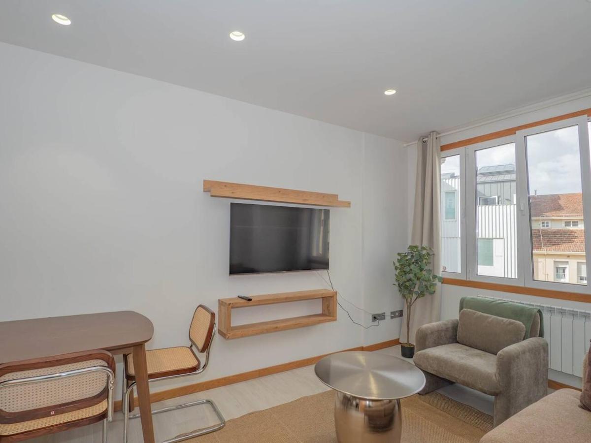 Appartamento E2, 2 Bedrooms, Terrace, Downtown *