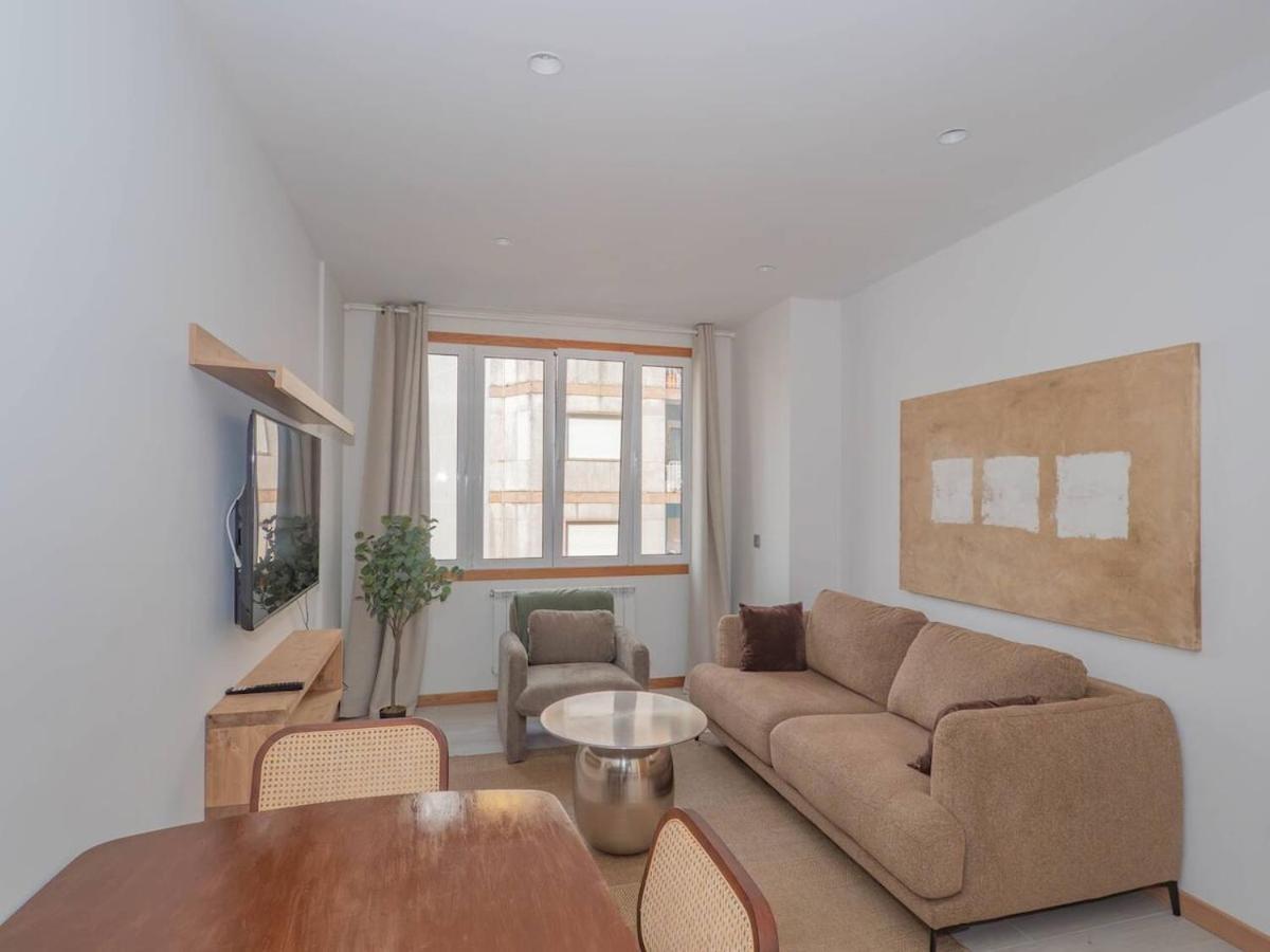 Appartamento E2, 2 Bedrooms, Terrace, Downtown Vigo
